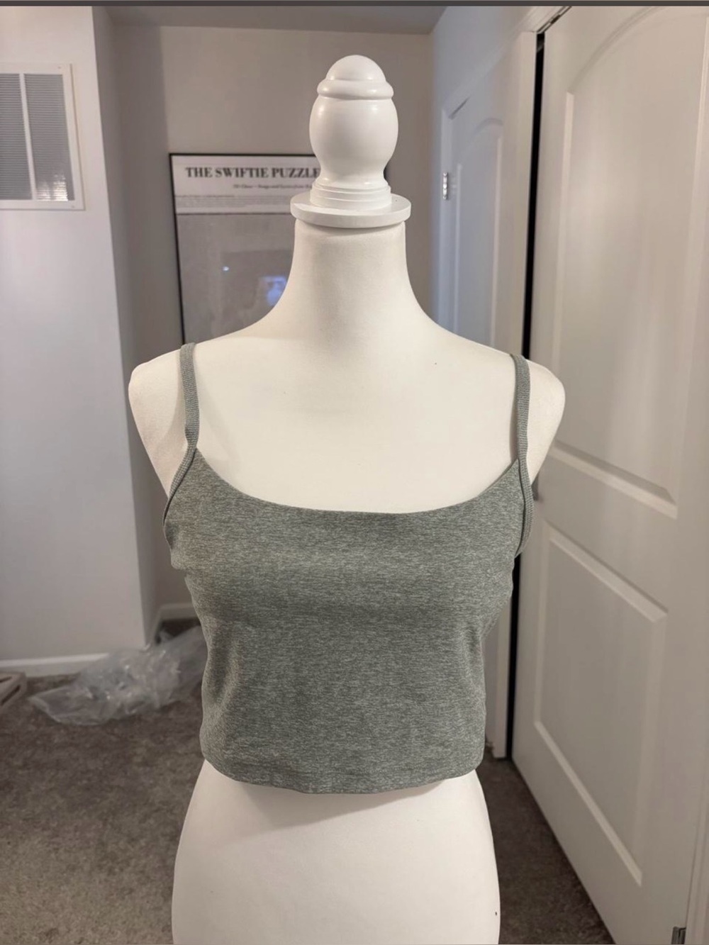 Aritzia TNA TNAction Gray Workout Tank Top Bra Large